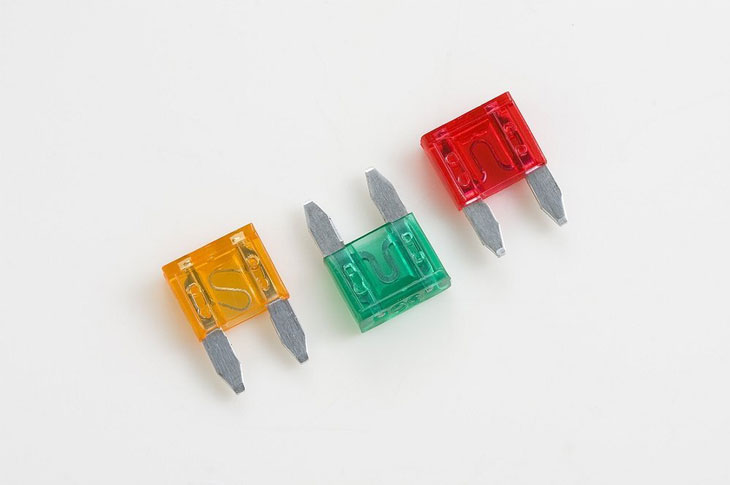 فیوز مینی و میکرو